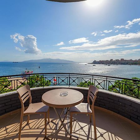 Hotel Summer Sarandë エクステリア 写真