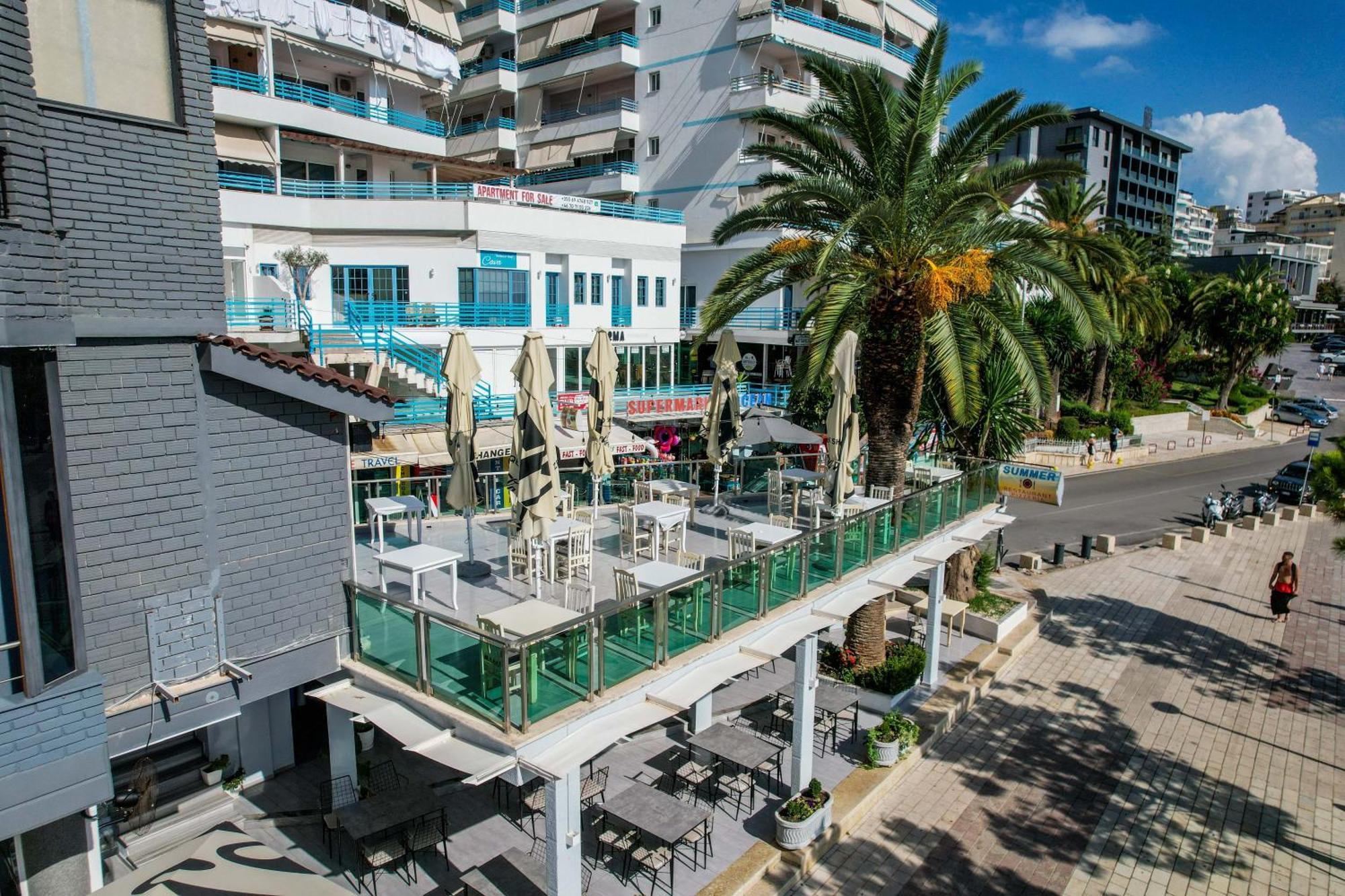 Hotel Summer Sarandë エクステリア 写真