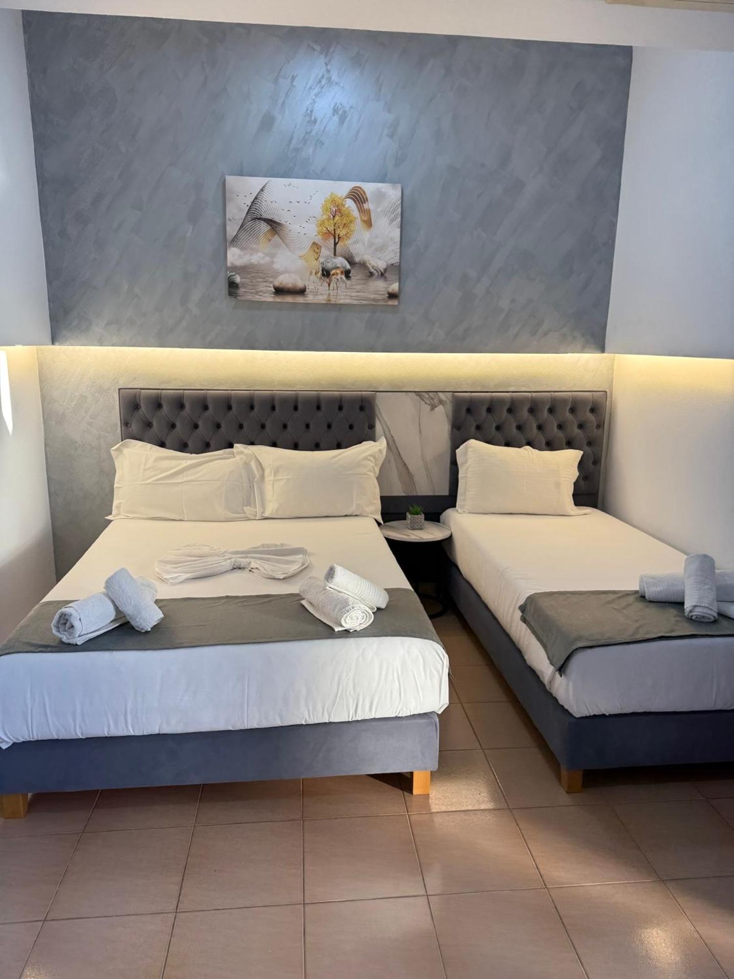 Hotel Summer Sarandë エクステリア 写真